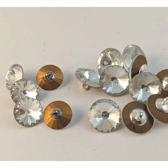 15 Vtge Rhinestone Buttons Clear 10- 5/8" 5- 1/2" Rimless With Shanks EVUC - Picture 3 of 6